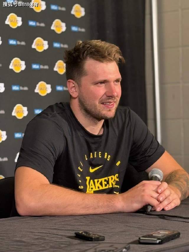 开云体育动态的重要平台-东契奇在澳大利亚队比赛中出色发挥，重返赛场引发热议！-开云体育动态的重要平台