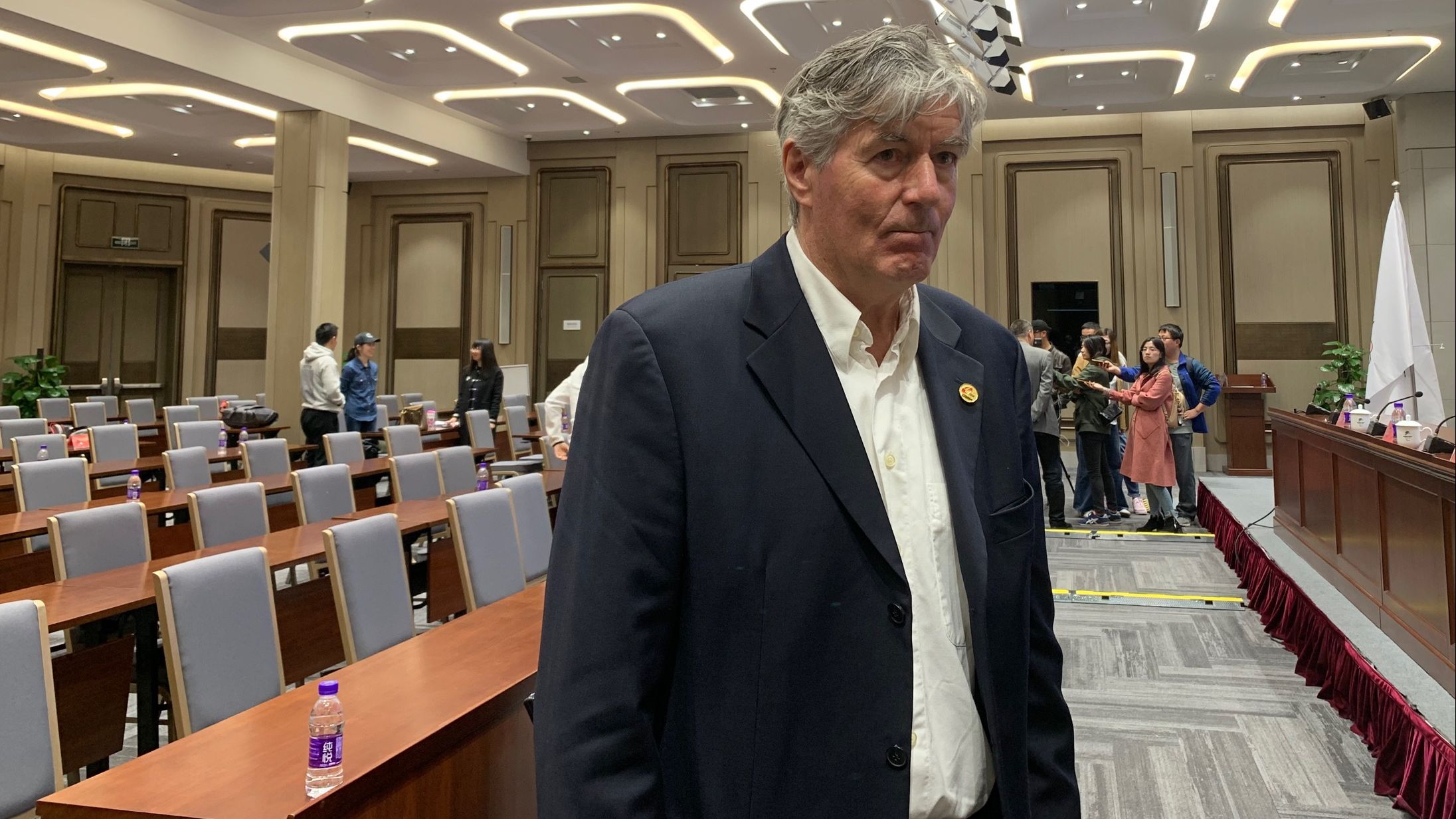 开云体育-库里在瑞士队比赛中出色发挥,战术调整引发热议!-开云体育