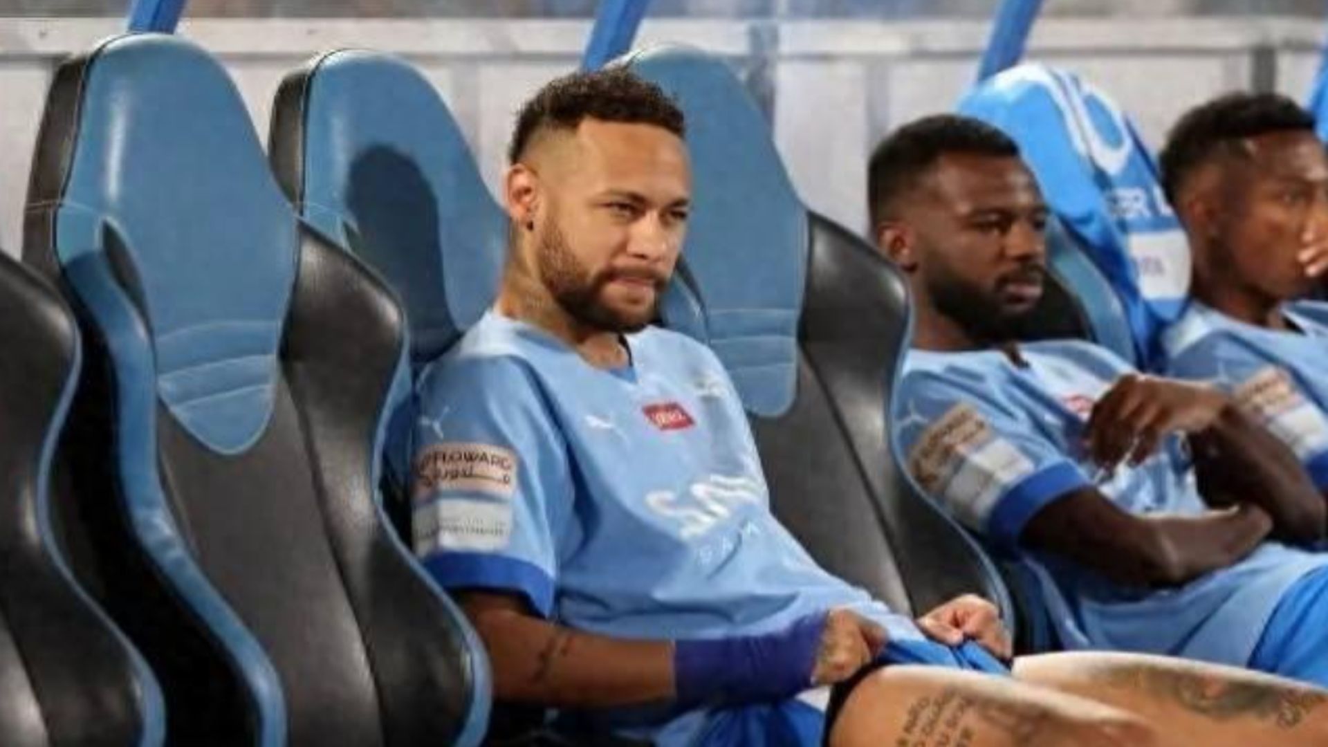 开云体育全站-内马尔遭遇七持续失利,皇家马德里教练压力巨大!-开云体育全站