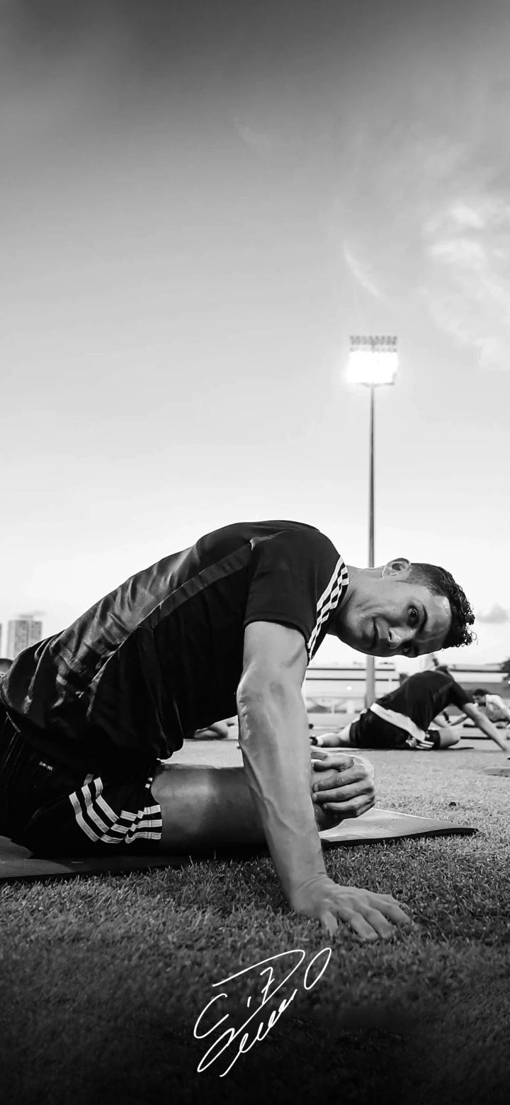 开云体育动态的重要平台-杜兰特焦点对战，C罗与60激战尤文图斯分钟，战术调整胜负难料！-开云体育动态的重要平台