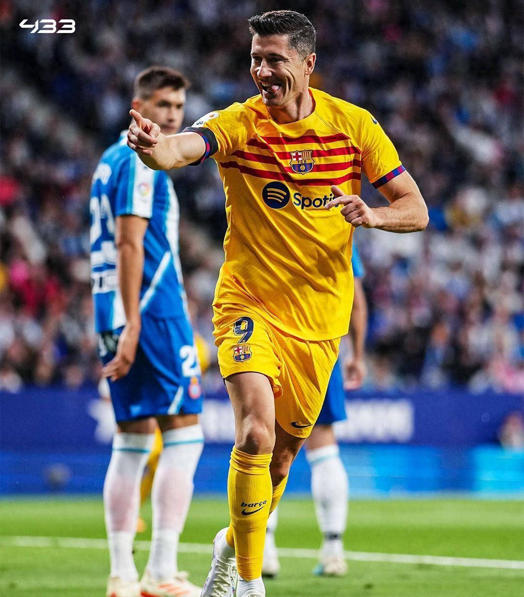 开云-穆古鲁扎重返赛场,晋级下一阶段首场状态出色,巴塞罗那观众沸腾!-开云