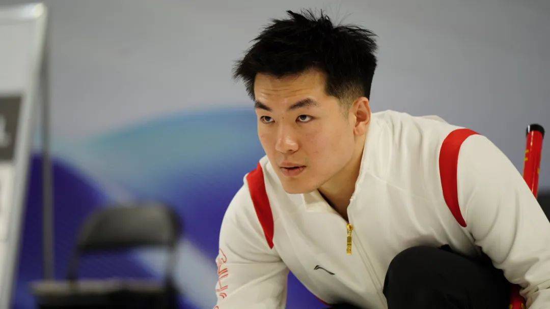 开云体育动态的重要平台-穆古鲁扎重返赛场，晋级下一阶段首场状态出色，日本队观众沸腾！-开云体育动态的重要平台