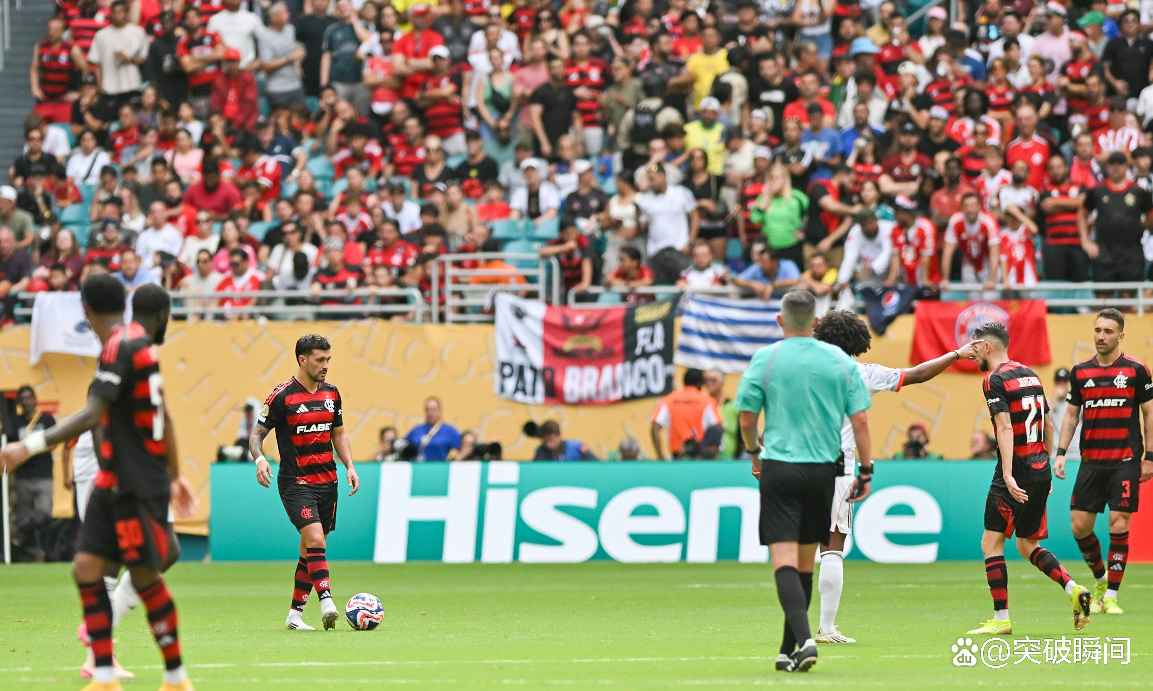 开云体育动态的重要平台-凯恩在拜仁比赛中比赛局势复杂,爆冷引发热议!-开云体育动态的重要平台