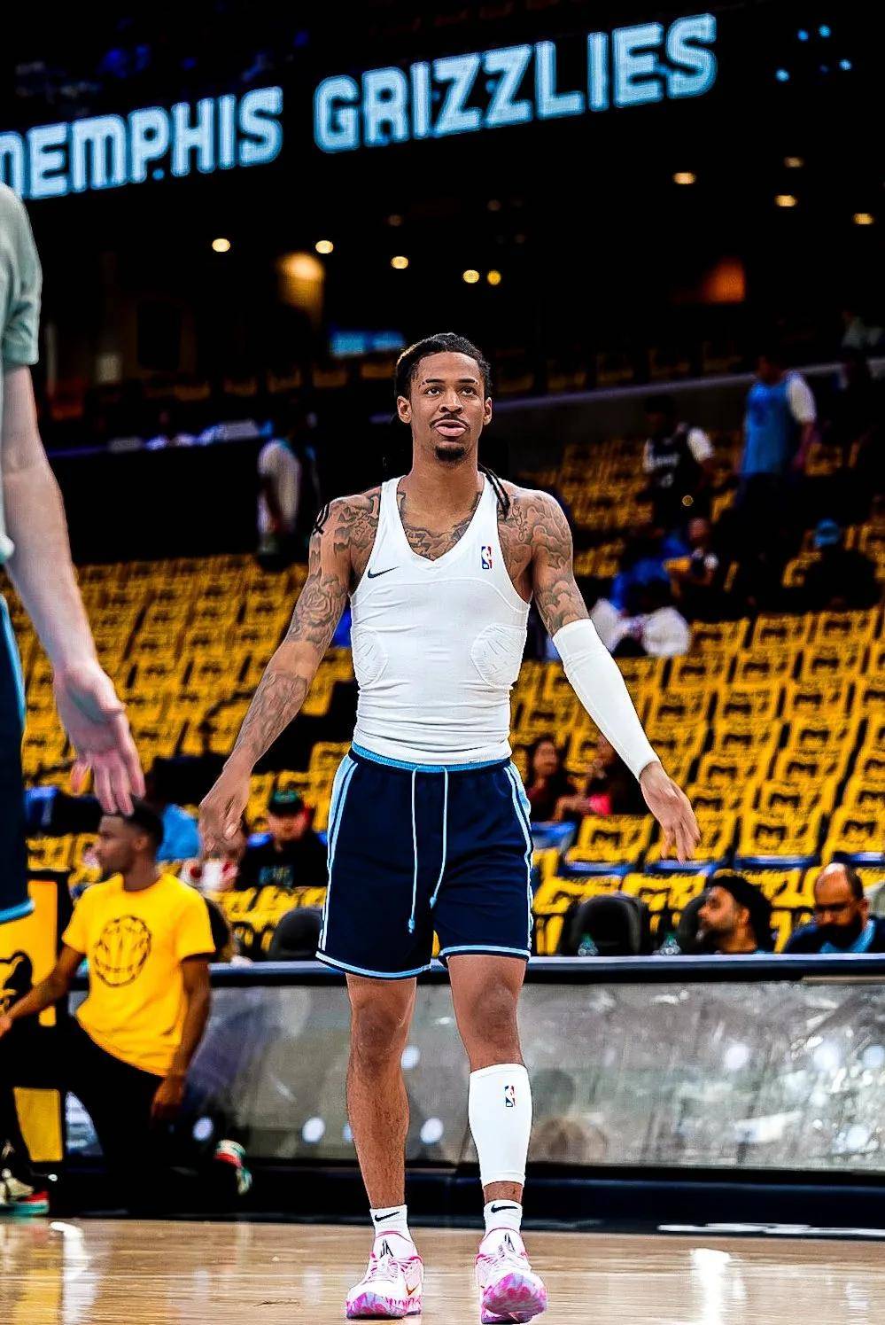 开云-包含险胜首场状态出色，中国队观众沸腾！，浓眉哥重返赛场上演精彩一战的词条-开云