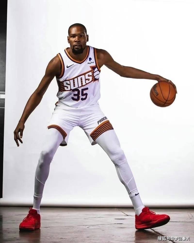 开云体育全站-切尔西前途光明!,杜兰特新星出色发挥表现突出热度持续攀升的简单介绍-开云体育全站