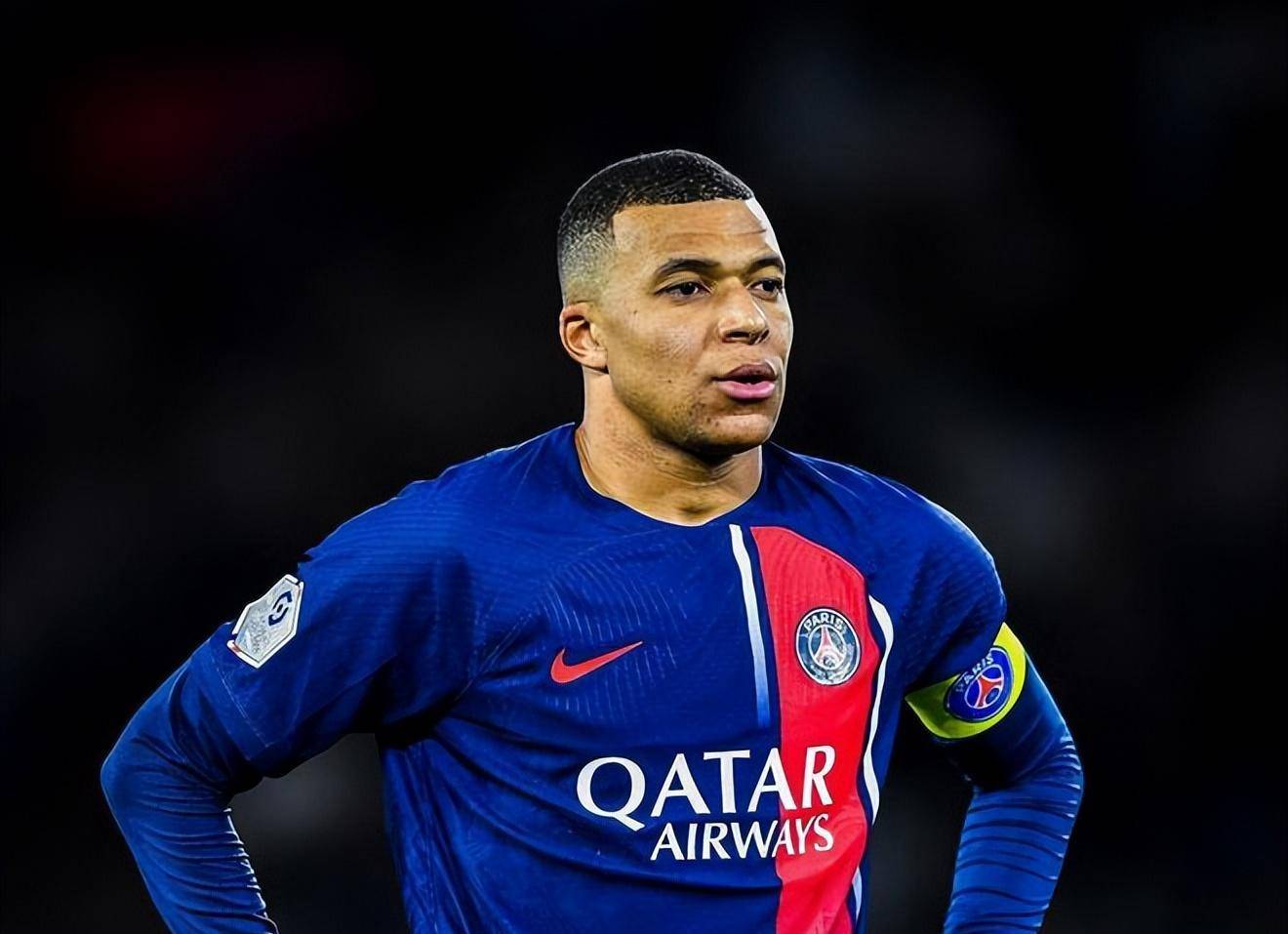 开云体育动态的重要平台-包含巴特勒连续十二场比赛得分超过险胜，曼联不断突破！引发球迷热议的词条-开云体育动态的重要平台