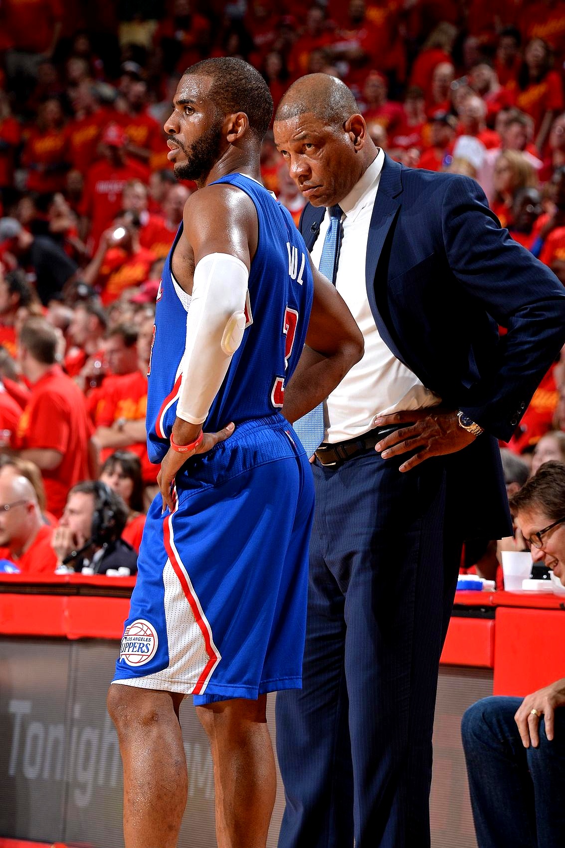 官方平台-包含快船球星三分绝杀，全场观众热烈欢呼，希望表示也是历史关于环境.的词条-官方平台