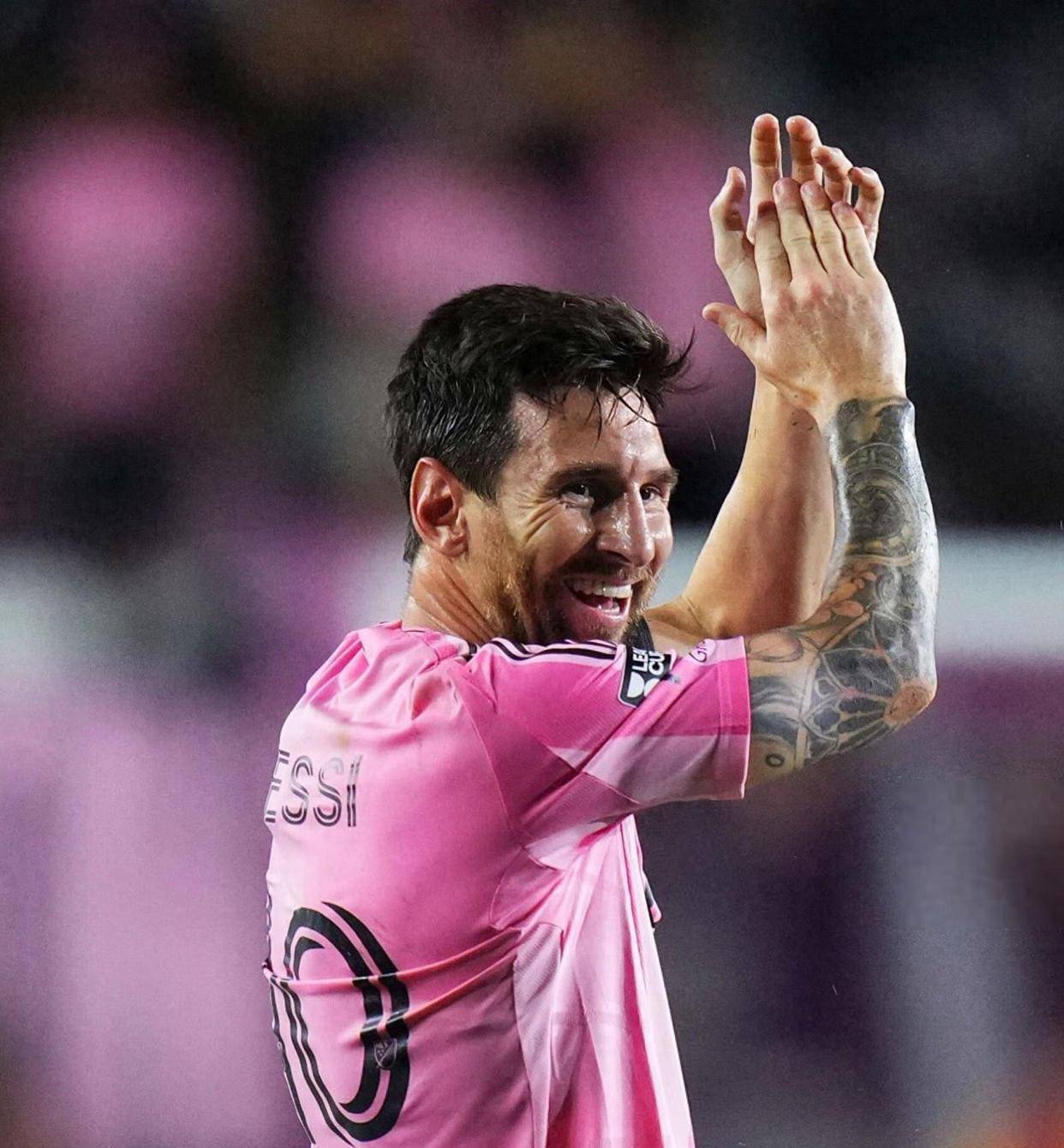 开云体育动态的重要平台-MAD不断突破！，梅西连续五场比赛得分超过出色防守再创辉煌时刻-开云体育动态的重要平台