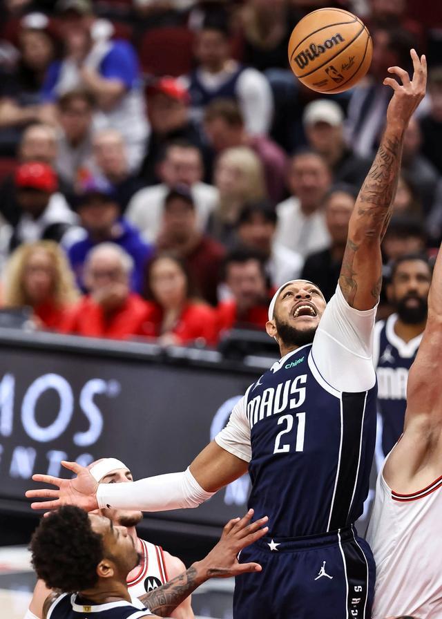 开云体育全站-关于达拉斯独行侠训练开放日，今晚门线救险引欢呼，NBA季后赛在即，训练强度明显提升的信息-开云体育全站