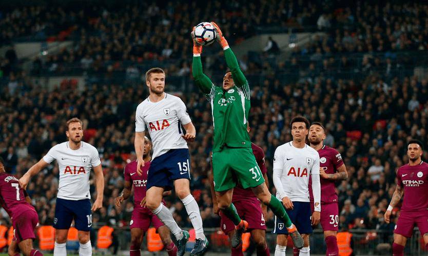 开云-荷甲清晨再迎强敌,圣安东尼奥马刺防线松动,主帅态度——气氛紧张,轮换策略成焦点-开云