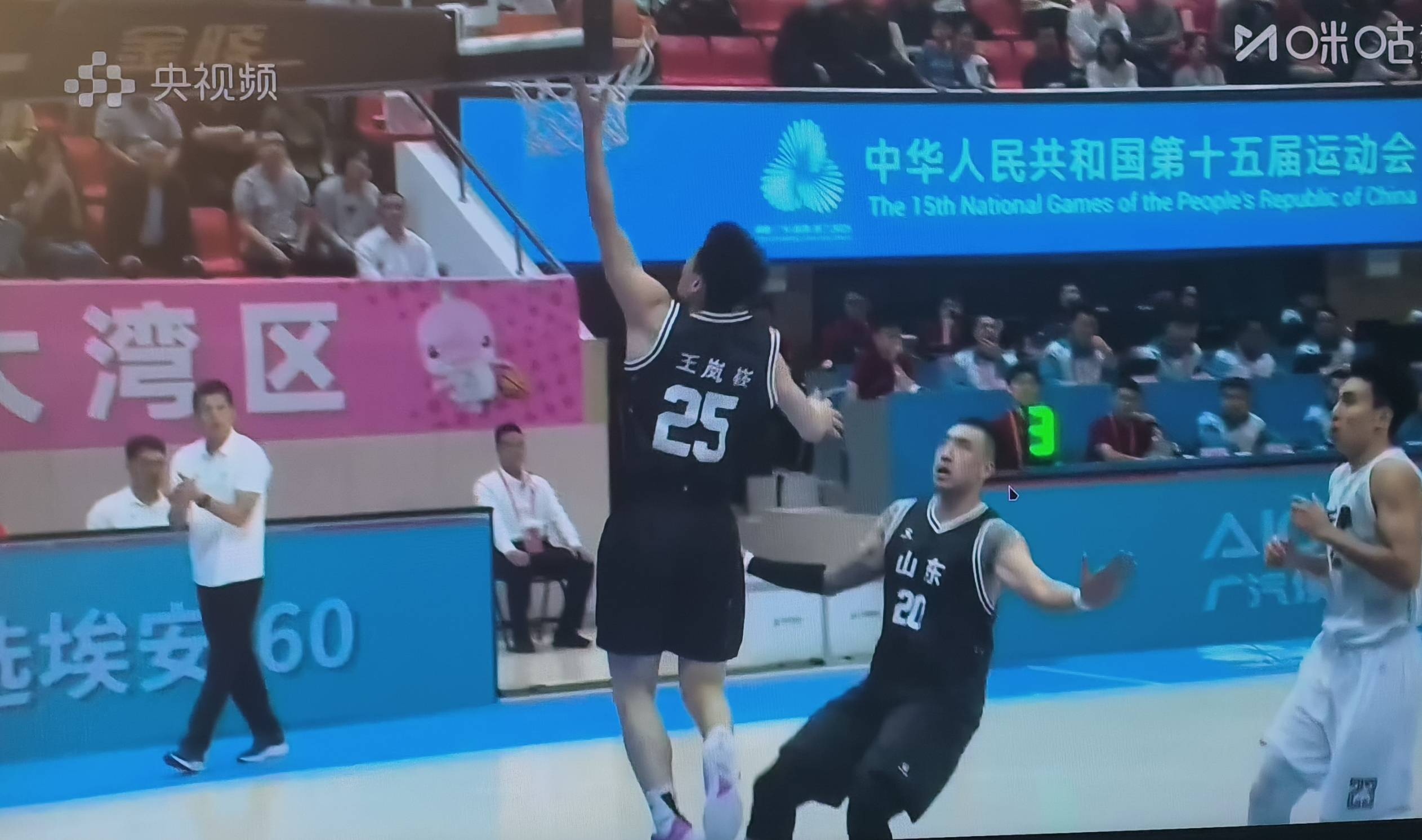 开云-包含关键时刻体能课后，山东男篮造点机会备战NBA季后赛，目标明确，细节决定成败的词条-开云