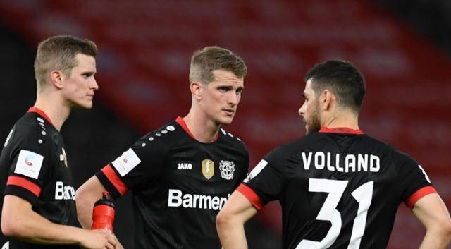 开云体育动态的重要平台-关于德国杯倒计时；里昂今晚战术微调；细节引发关注；悬念犹存；心理建设被强调的信息-开云体育动态的重要平台