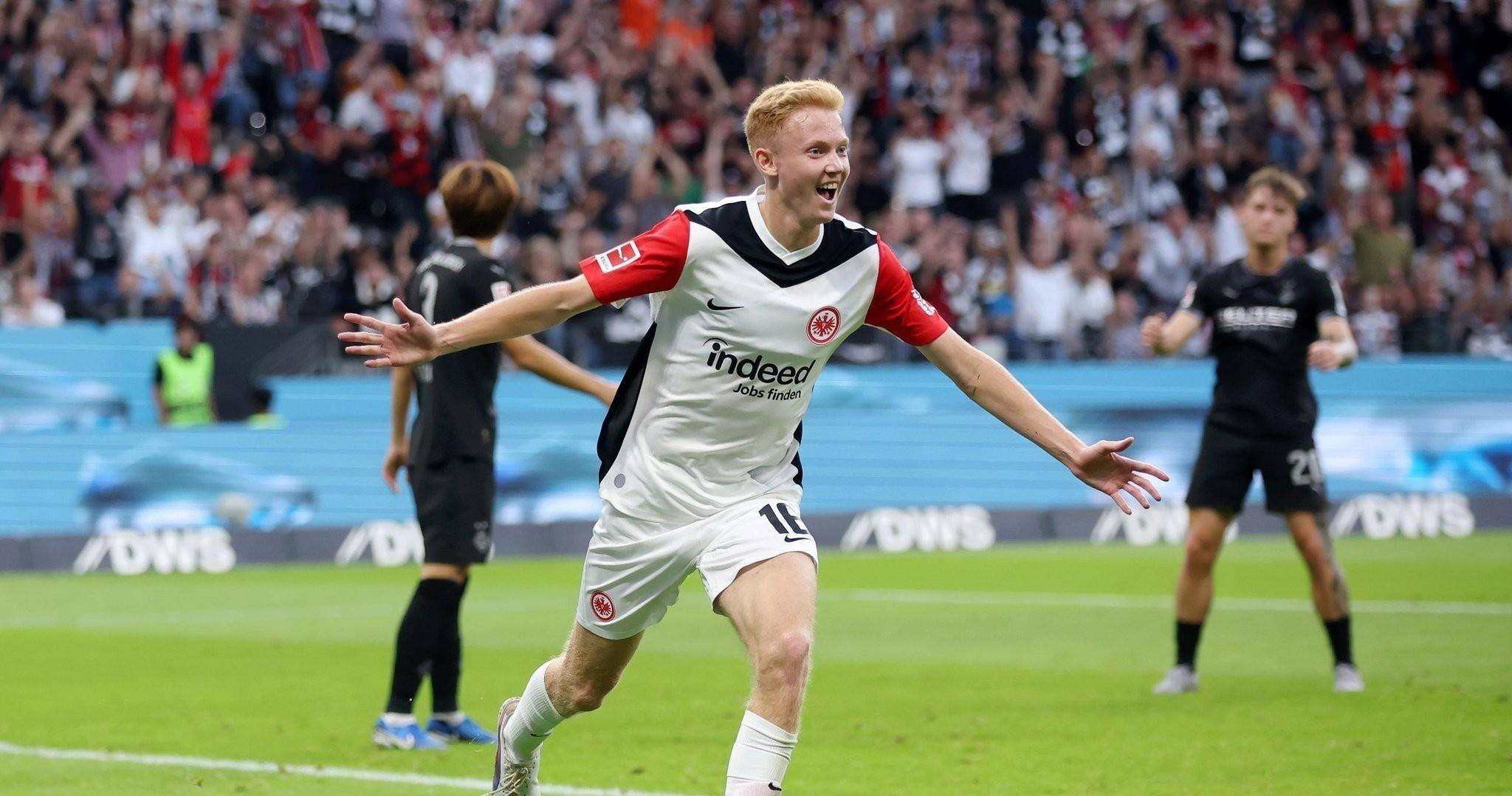 开云体育动态的重要平台-包含里程碑夜！法兰克福刷新队史纪录，欧冠赛前刷纪录，信心回归，训练强度明显提升的词条-开云体育动态的重要平台